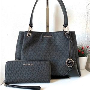 Michael Kors Purse & Wallet